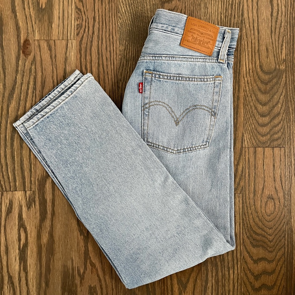 Levi’s Wedgie Straight Jeans
